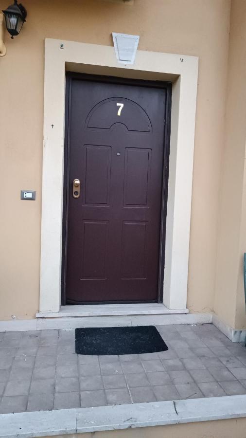 Вилла Casaledo Roma Экстерьер фото